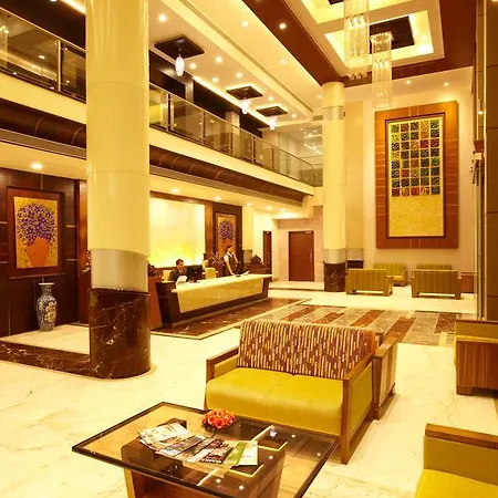 Club Emerald Mumbai