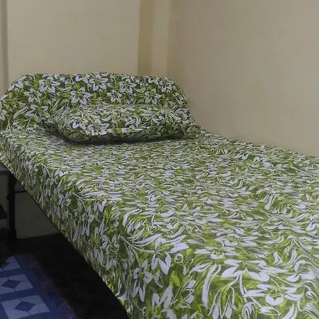 Furnished Near Bkc, Airport & Santacruz Guest house Mumbai