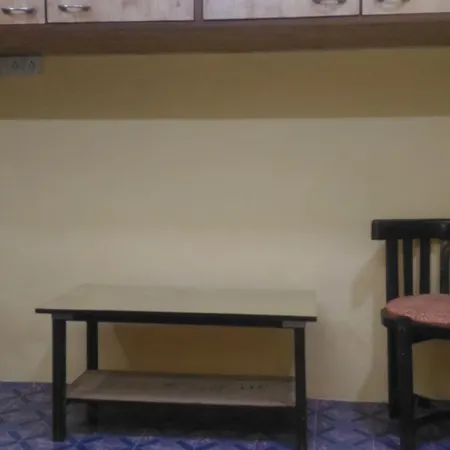 Furnished Near Bkc, Airport & Santacruz * Mumbai