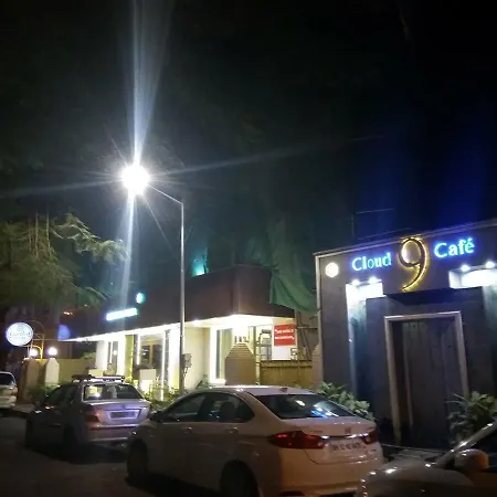Garden Hotel