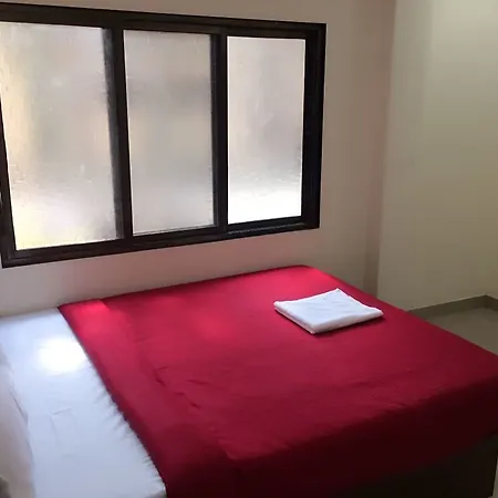Hotel Star Inn *