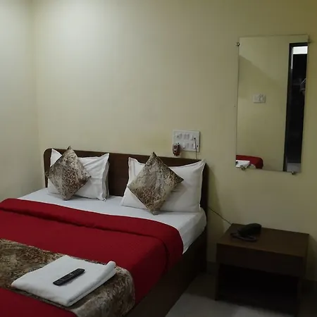 Hotel Star Inn *