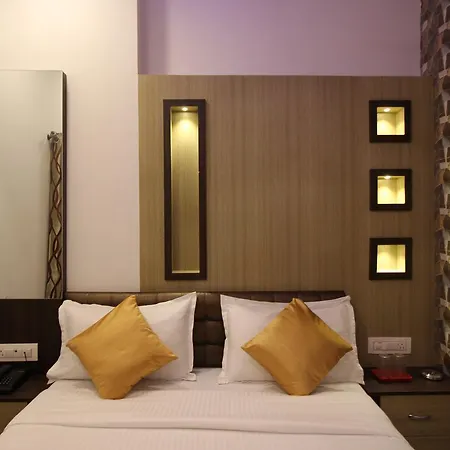 Golden Residency Hotel 2*