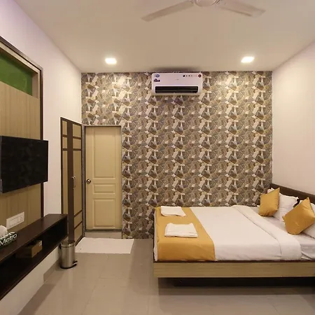 Golden Residency Hotel 2*
