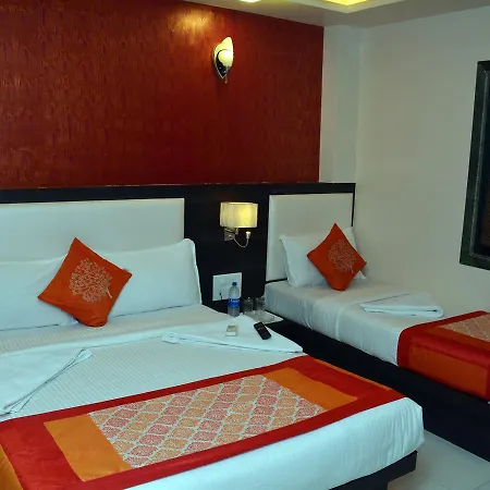 Avenue Hotel 2*