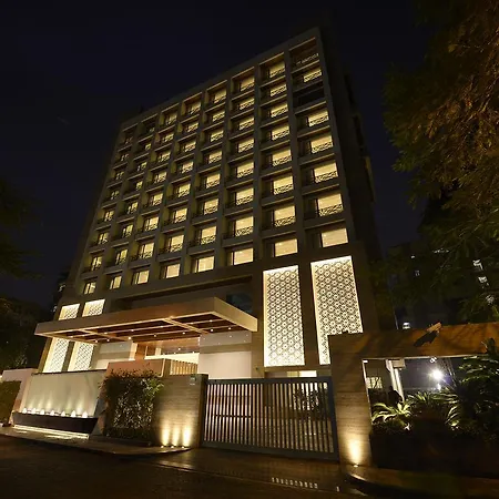 Hotel Genesis Near Airport