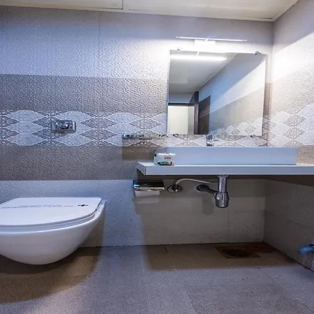 Avenue Hotel Mumbai