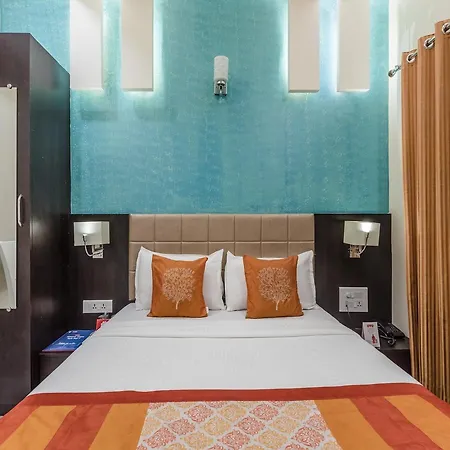 Hotel Avenue 2*