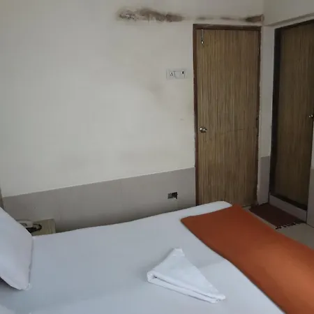 Apartment Regal Residency *