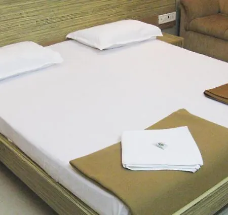 Regal Residency Apartment *