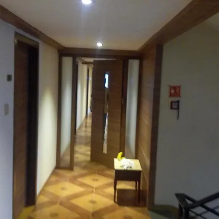 The Royal Orchid Hotel, Chembur Hotel