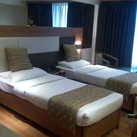 The Royal Orchid Hotel, Chembur 3* Mumbai