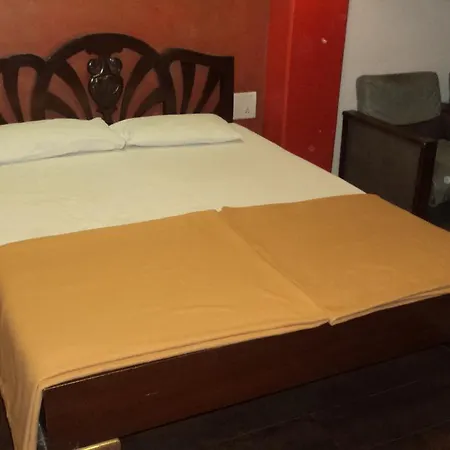 Hotel Benazeer 2*