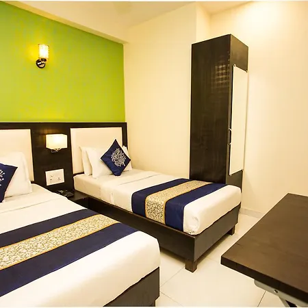 Hotel Avenue 2*