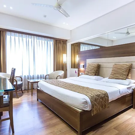 Hotel The Royal Orchid Hotel, Chembur 3*