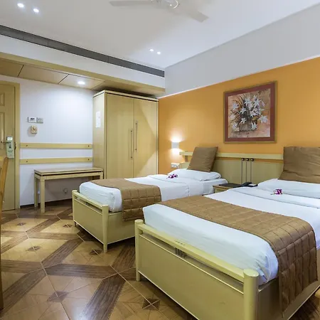 Hotel The Royal Orchid Hotel, Chembur 3*