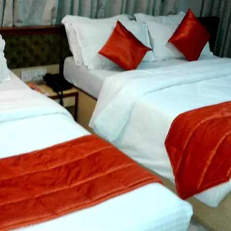 Hotel Ashwin 2*
