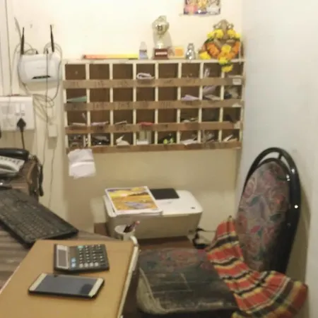 Hotel Kishish Kunj 3*