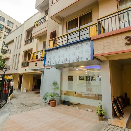Oyo 9326 Om Sai Residency Hotel Mumbai