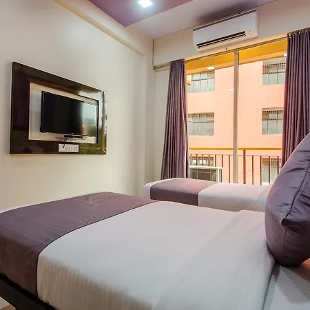 Oyo 9326 Om Sai Residency