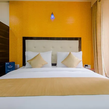 Hotel Oyo 9326 Om Sai Residency Mumbai