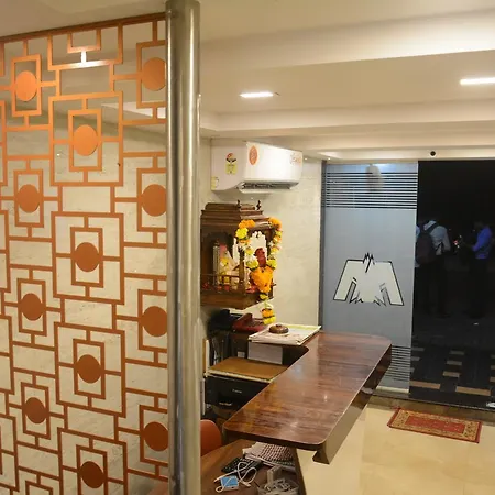 Hotel Star Residency