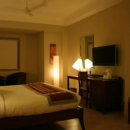 Juhu Residency Boutique Hotel 3*
