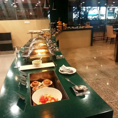 Inn Aviserv Lounge Mumbai