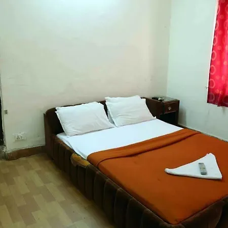 Hotel Kishish Kunj