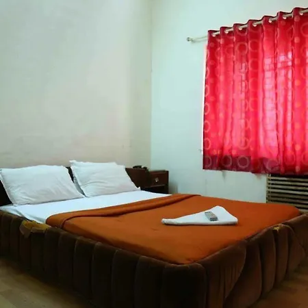 Hotel Kishish Kunj Hotel 3*