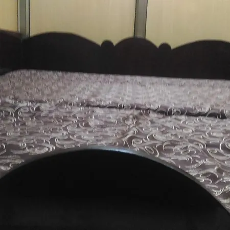 Furnished Near Bkc, Airport & Santacruz Guest house Mumbai