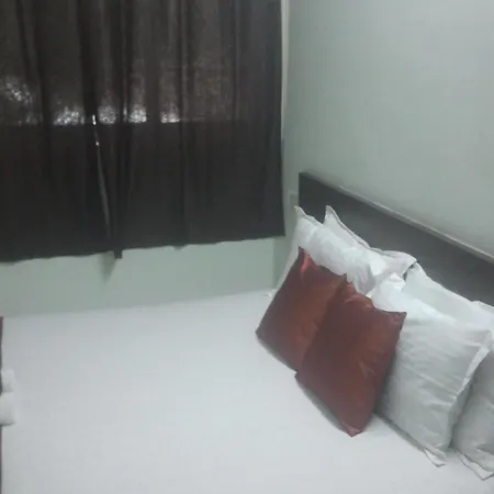 Hotel O Rana Residency Near Western Express Highway Metro Station