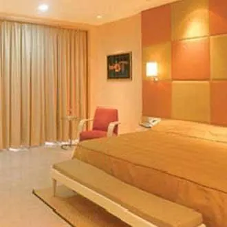 Ascot Hotel 3*