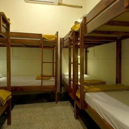 Hostel Horn Ok Please *