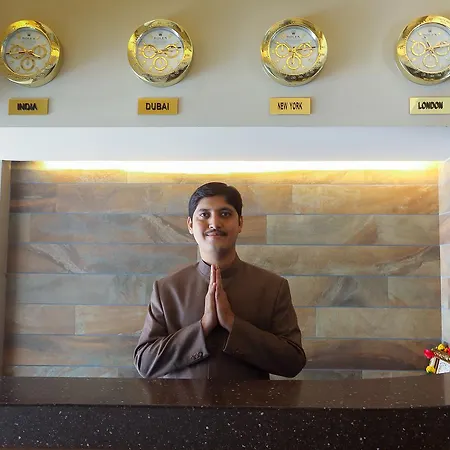 Hotel The Grandeur Boutique 3*