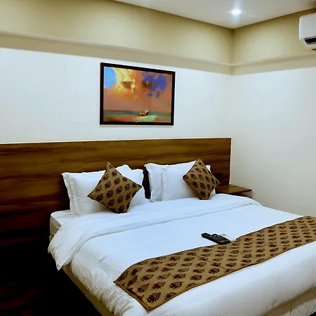 Hotel House Andheri East,