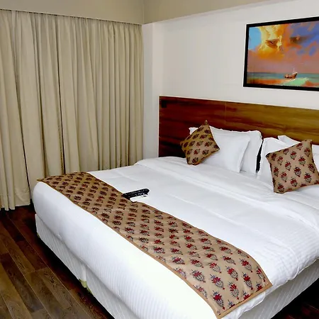 House Andheri East, Hotel 3*