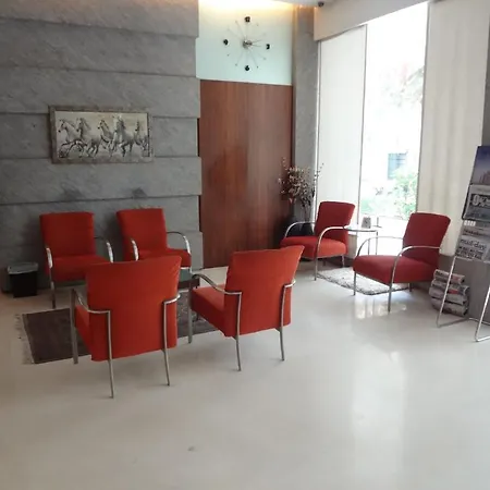 Hotel Regency Malabar Hill 3*