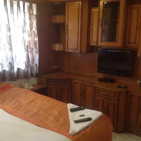 Hotel Maangta 111 @ Andheri East Mumbai