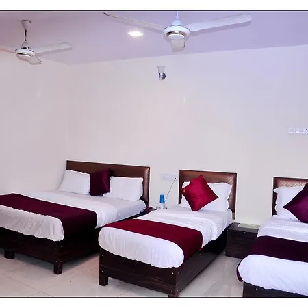 Hotel Maangta 107 @ Andheri East