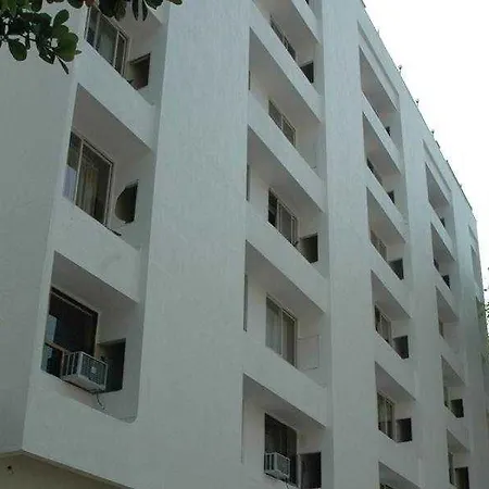 Juhu Plaza Hotel 3*