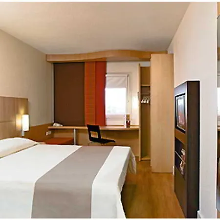 Ibis Airport - An Accor Brand Mumbai