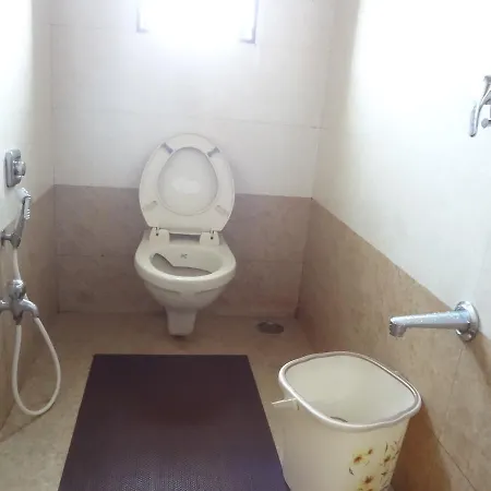 Hotel Tiptop Mumbai
