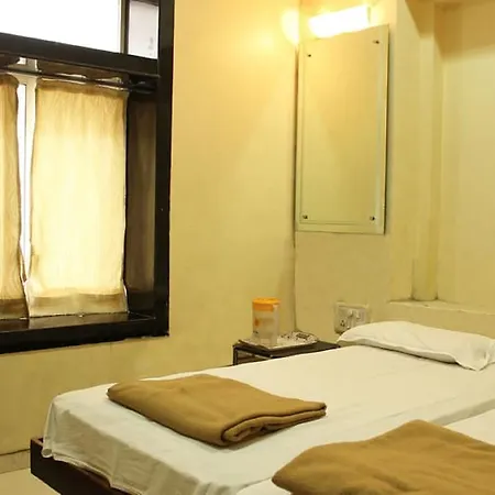 Kohinoor Lodge