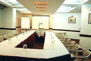 Hotel T24 Retro Mumbai
