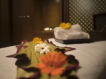 Niranta Airport Transit & Lounge Terminal 2 Arrivals/landside