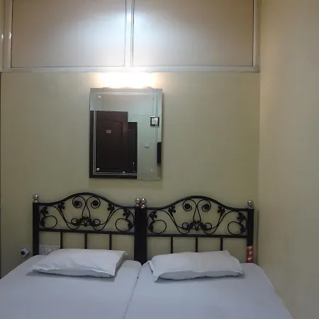 Kohinoor Lodge *