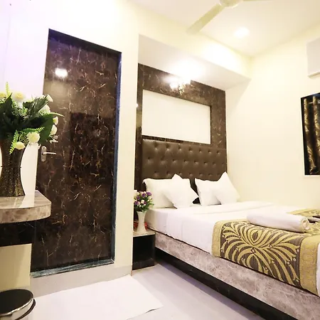 Hotel Onyx Residency 3*