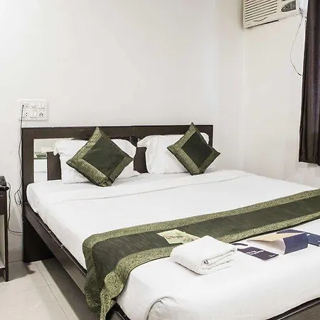 Fabhotel Midaas Comforts 3*