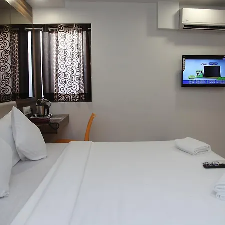 Aboos Lucky Galaxy Hotel 3*